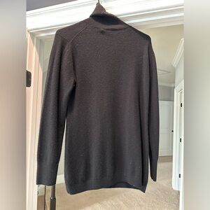 Black 100% cashmere sweater from the collection Nordstrom